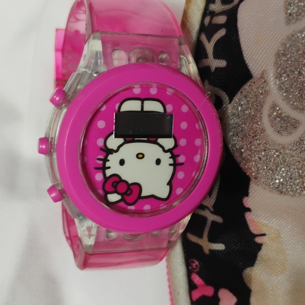 Hello Kitty bundle - Picture 6 of 8